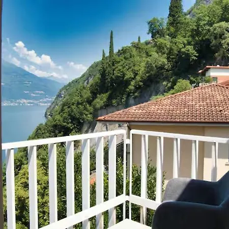 Villa Varenna - The Terrace On The *